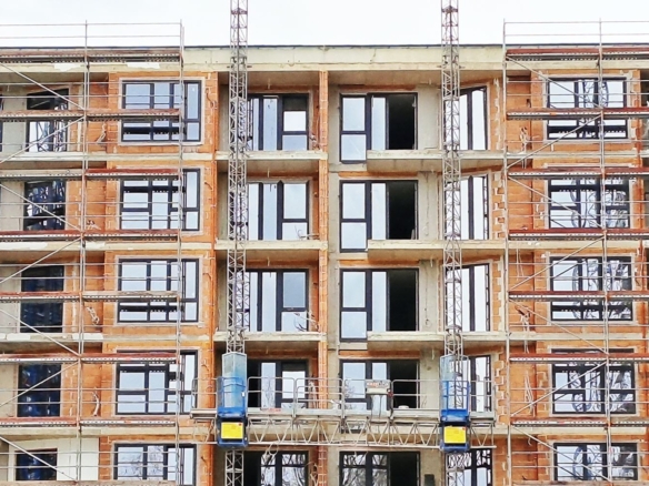 4-СТАЕН АПАРТАМЕНТ 163 М² СЪС СОБСТВЕН ДВОР - 0