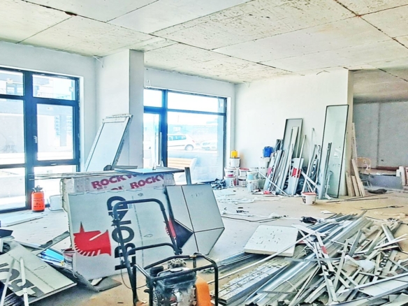 ПОМЕЩЕНИЕ 242 М² ДО МЕТРОСТАНЦИЯ БИЗНЕС ПАРК - 0