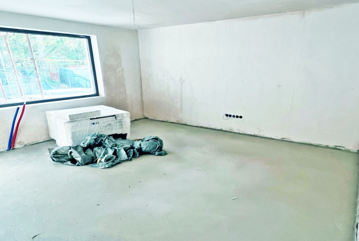 4-СТАЕН АПАРТАМЕНТ 157 М² В ПОЛИТЕ НА ВИТАША - 0