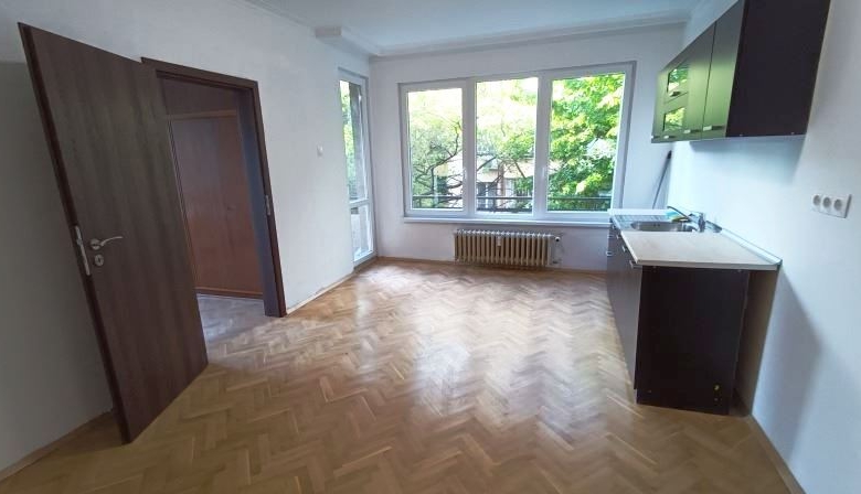 3-СТАЕН АПАРТАМЕНТ 71 М² ДО МЕТРОСТАНЦИЯ КРАСНО СЕЛО - 0