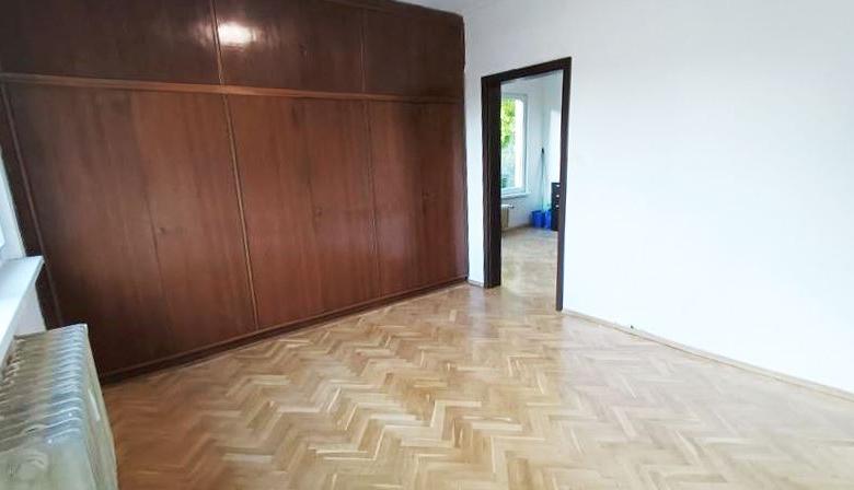 3-СТАЕН АПАРТАМЕНТ 71 М² ДО МЕТРОСТАНЦИЯ КРАСНО СЕЛО - 0