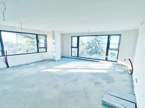 4-СТАЕН АПАРТАМЕНТ 157 М² В ПОЛИТЕ НА ВИТАША - 0