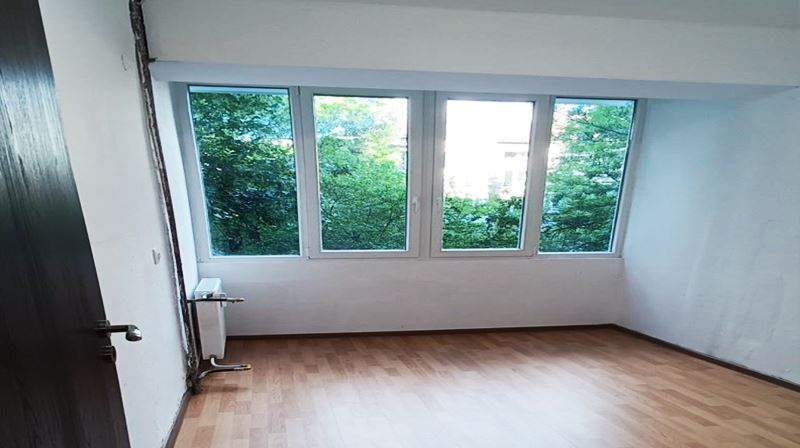 3-СТАЕН АПАРТАМЕНТ 71 М² ДО МЕТРОСТАНЦИЯ КРАСНО СЕЛО - 0