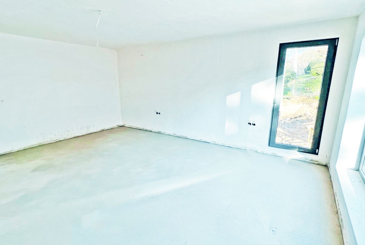 4-СТАЕН АПАРТАМЕНТ 274 М² В ПОЛИТЕ НА ВИТОША - 0