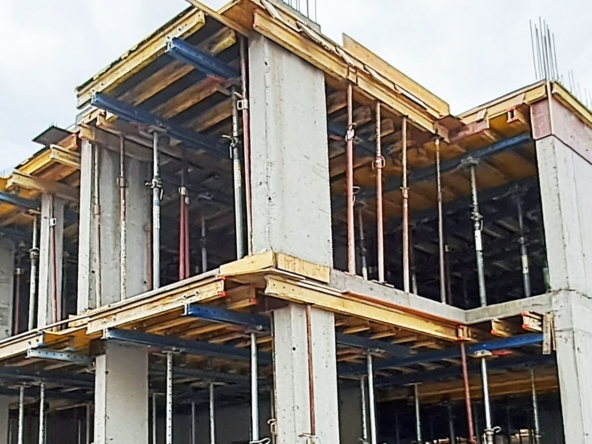 2-СТАЕН АПАРТАМЕНТ 90 М² ДО НБУ - 0