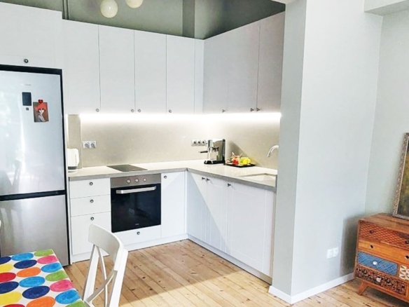 2-СТАЕН АПАРТАМЕНТ 50 М² В ПАРКА ЗАИМОВ - 0