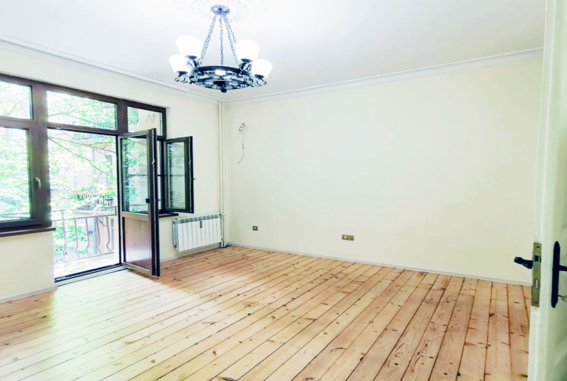 3-СТАЕН АПАРТАМЕНТ 151 М² В ПОЛИТЕ НА ВИТОША - 0