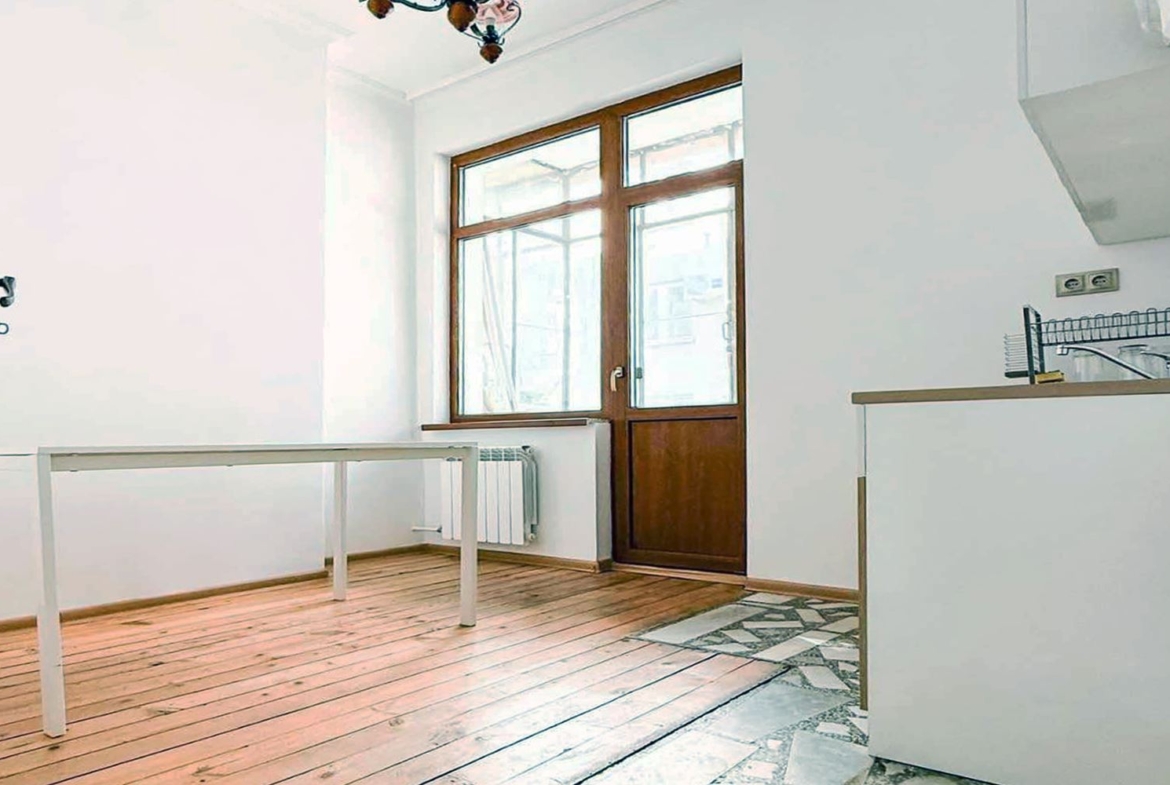 3-СТАЕН АПАРТАМЕНТ 151 М² В ПОЛИТЕ НА ВИТОША - 0