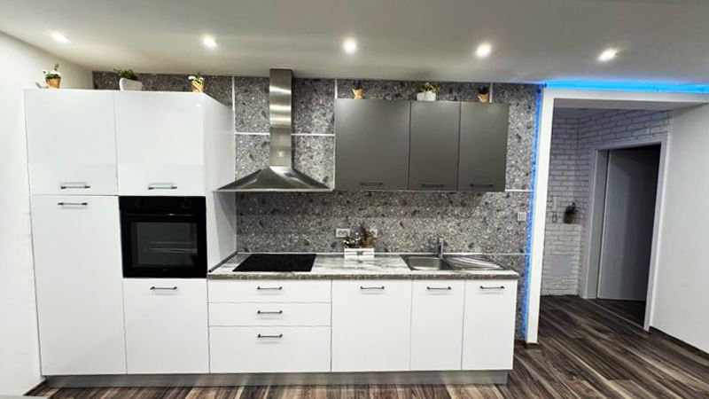 2-СТАЕН АПАРТАМЕНТ 71 М² ДО МЕТРОСТАНЦИЯ КРАСНО СЕЛО - 0