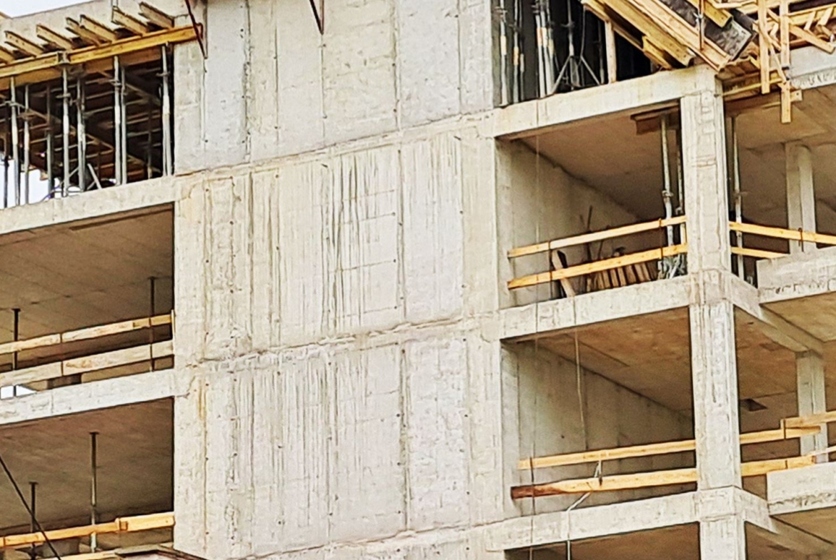 4-СТАЕН АПАРТАМЕНТ 141 М² СЪС СОБСТВЕН ДВОР 140 М² В КВ.ОВЧА КУПЕЛ - 0