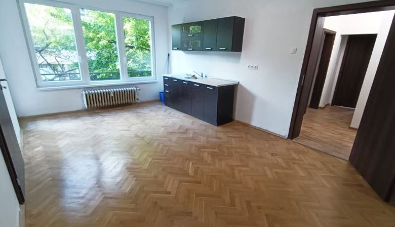 3-СТАЕН АПАРТАМЕНТ 71 М² ДО МЕТРОСТАНЦИЯ КРАСНО СЕЛО - 0