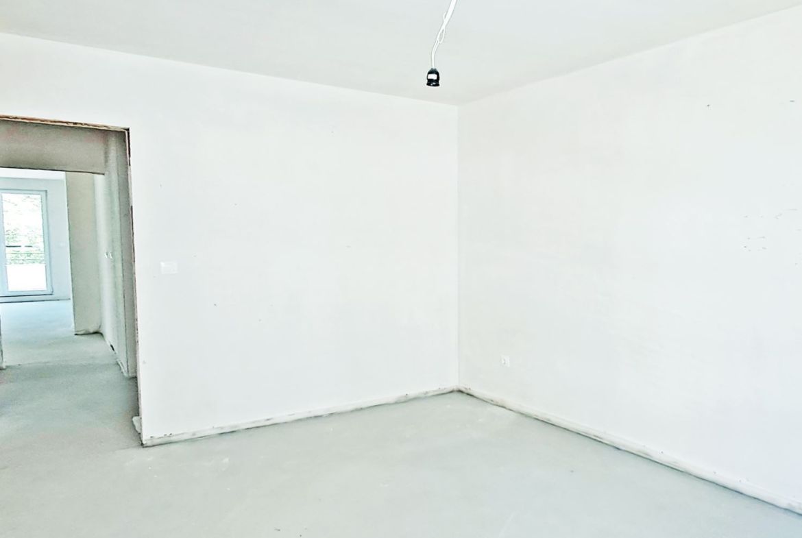 3-СТАЕН АПАРТАМЕНТ 116 М² В КВ. ПАВЛОВО - 0