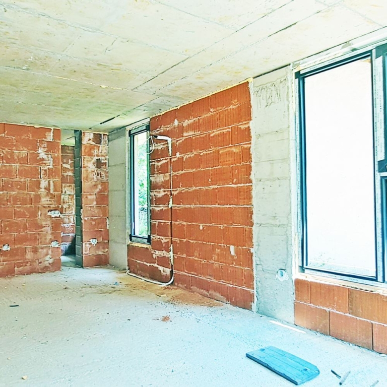 3-СТАЕН АПАРТАМЕНТ СЪС 92 М² СЪС СОБСТВЕН ДВОР В КВ. 76 М², ОВЧА КУПЕЛ - 0