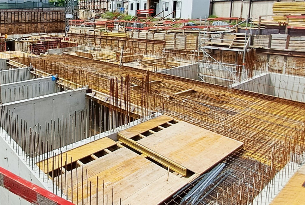 3-СТАЕН АПАРТАМЕНТ 112 М² ДО МЕТРОСТАНЦИЯ МИЗИЯ - 0