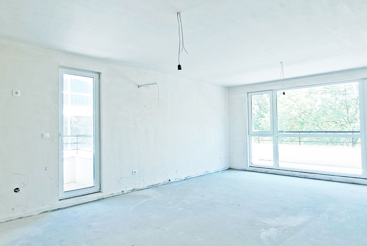 3-СТАЕН АПАРТАМЕНТ 116 М² В КВ. ПАВЛОВО - 0