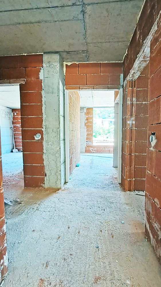 3-СТАЕН АПАРТАМЕНТ СЪС 92 М² СЪС СОБСТВЕН ДВОР В КВ. 76 М², ОВЧА КУПЕЛ - 0