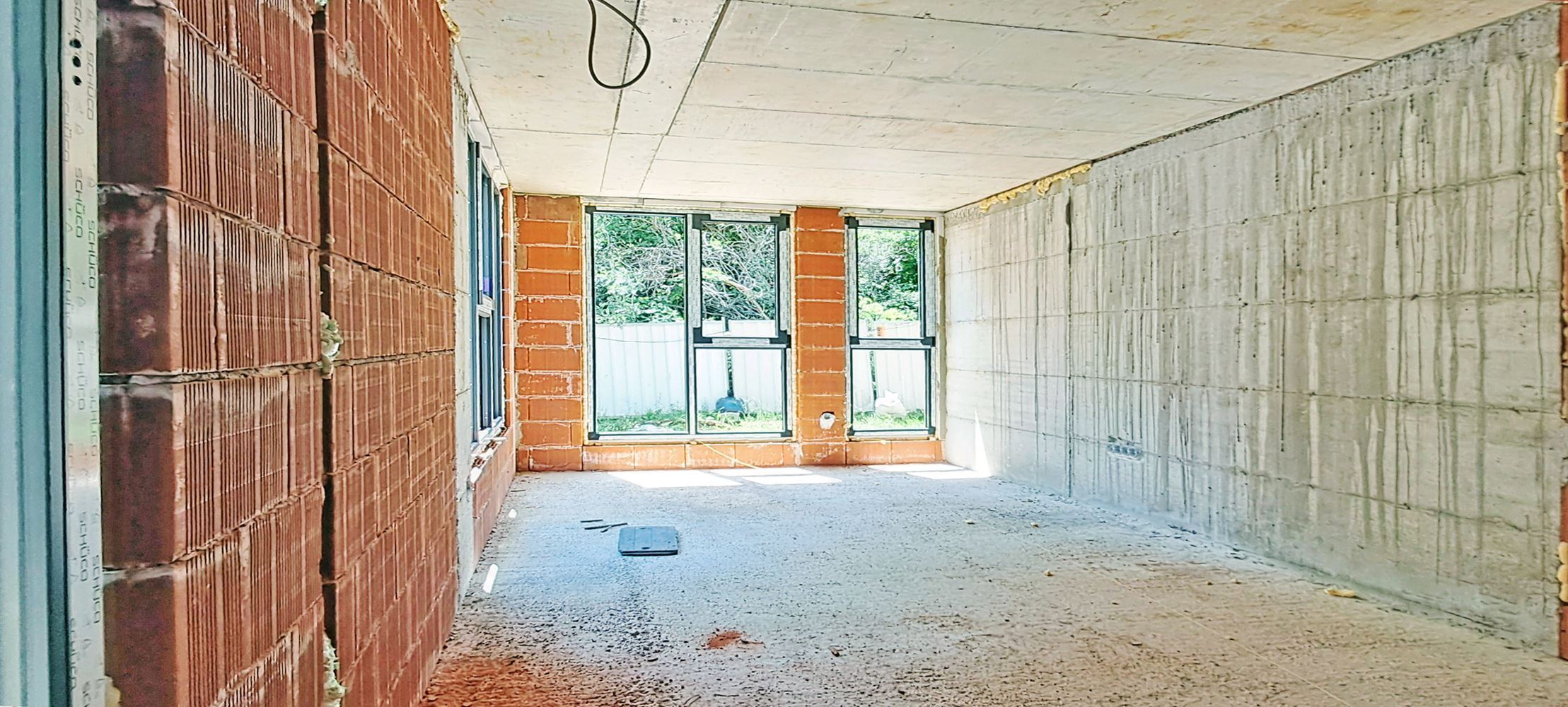 3-СТАЕН АПАРТАМЕНТ СЪС 92 М² СЪС СОБСТВЕН ДВОР В КВ. 76 М², ОВЧА КУПЕЛ - 0