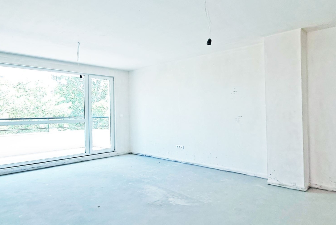 3-СТАЕН АПАРТАМЕНТ 116 М² В КВ. ПАВЛОВО - 0