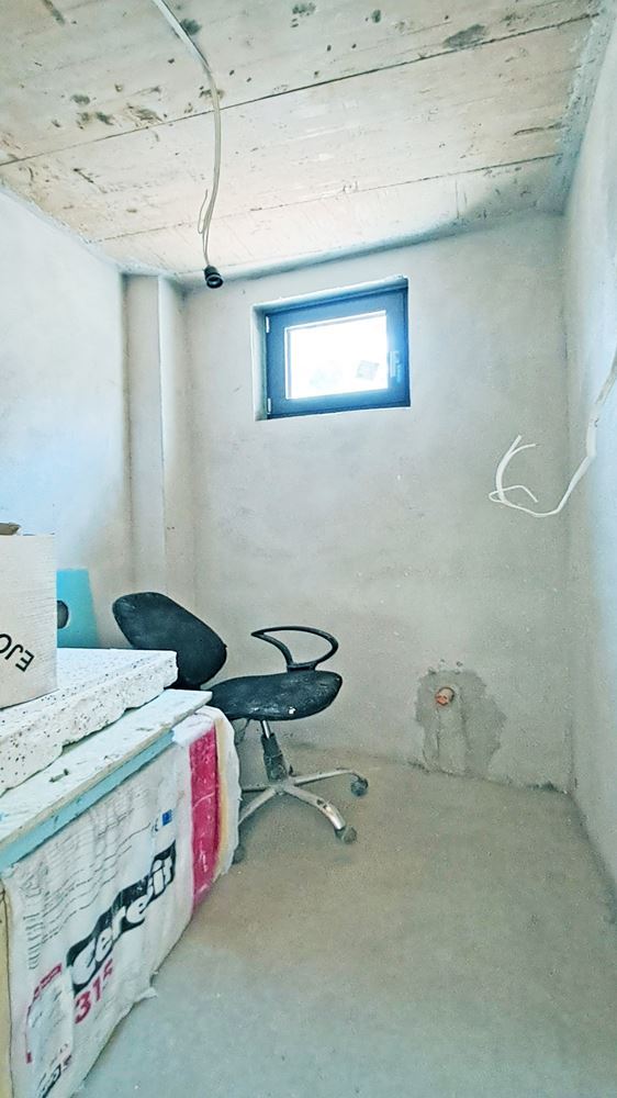 2-СТАЕН АПАРТАМЕНТ 101 М² СЪС СОБСТВЕН ДВОР В КВ. ПАВЛОВО - 0