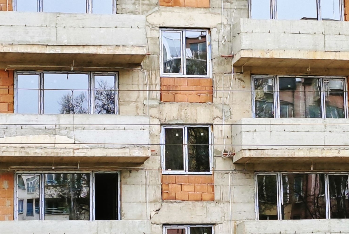 3-СТАЕН АПАРТАМЕНТ 117 М² ДО МЕТРОСТАНЦИЯ КРАСНО СЕЛО - 0
