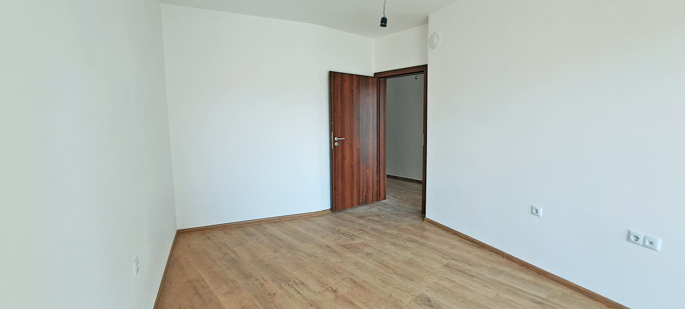3-СТАЕН АПАРТАМЕНТ със ЗП 120 м² до метростанция Мизия - 0