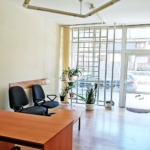 ОФИС СЪС ЧЖП 50 М² И ВИТРИНА КЪМ УЛИЦА. - 0
