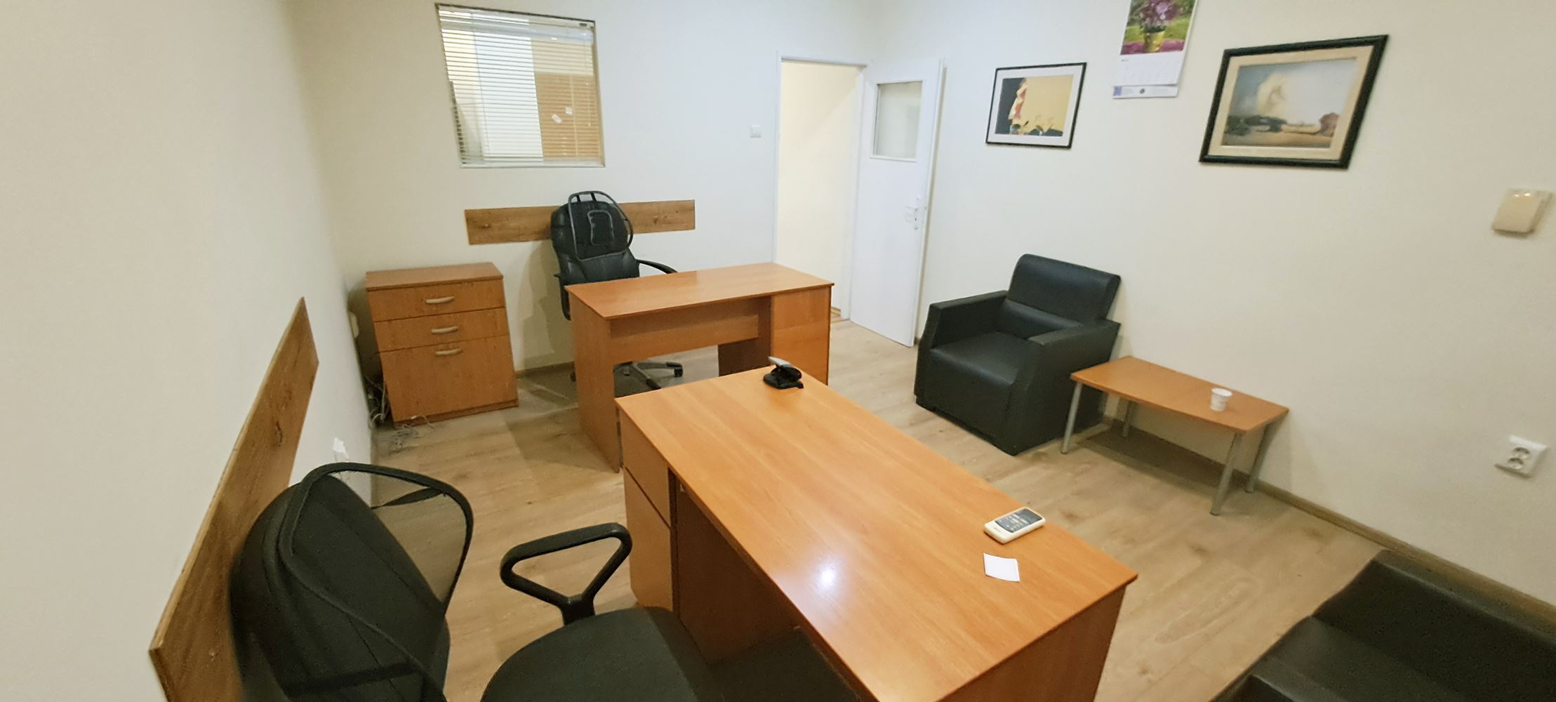 ОФИС СЪС ЧЖП 50 М² И ВИТРИНА КЪМ УЛИЦА. - 0