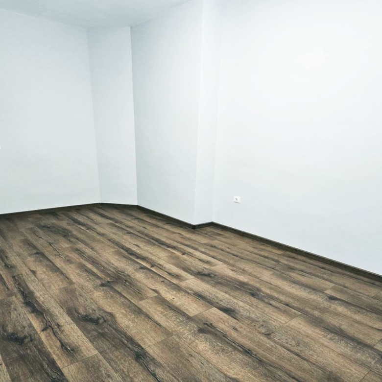 ОФИС 130 М² НА ЦЕНТРАЛНА УЛИЦАТА - 0