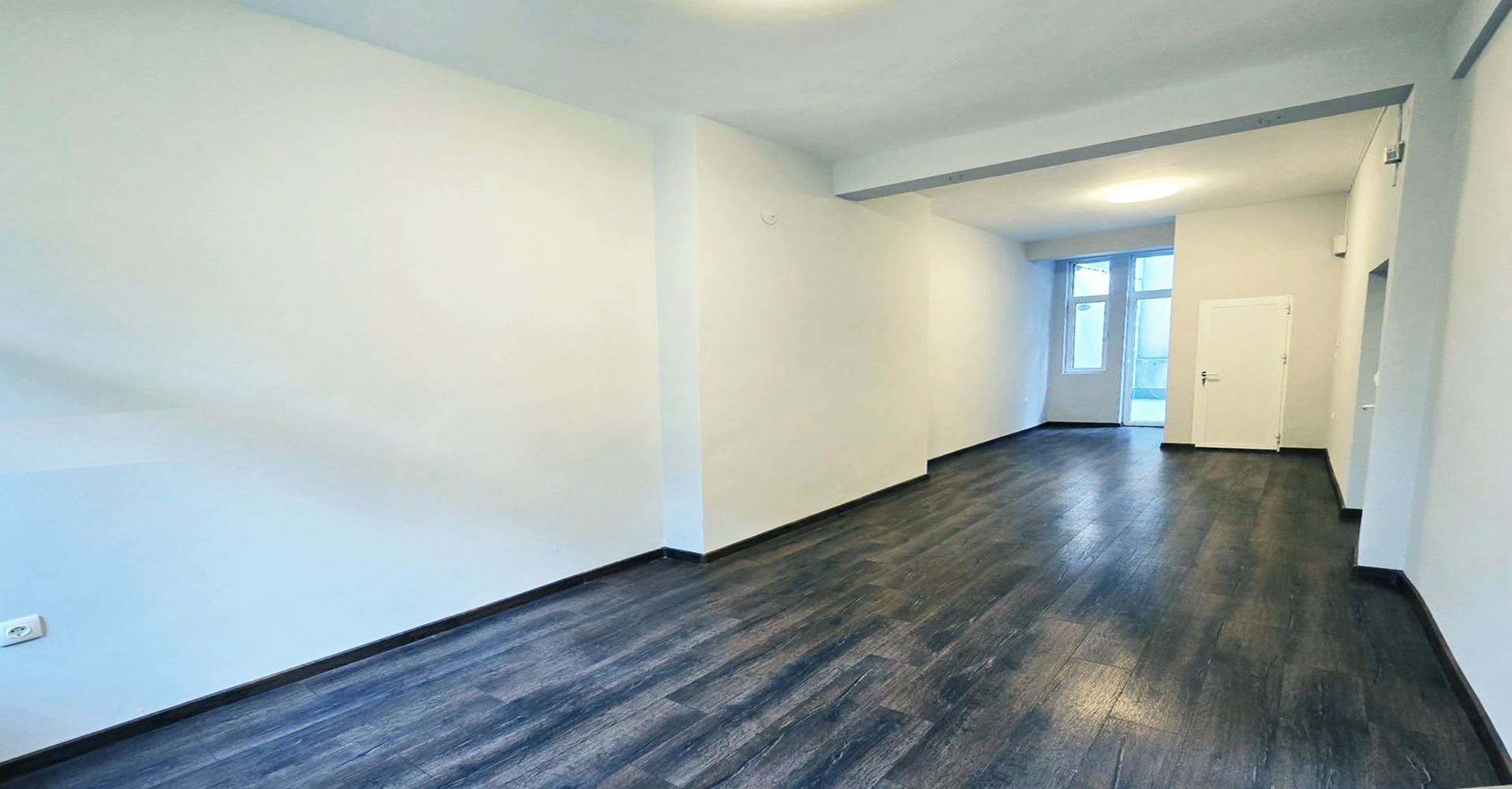 ОФИС 130 М² НА ЦЕНТРАЛНА УЛИЦАТА - 0
