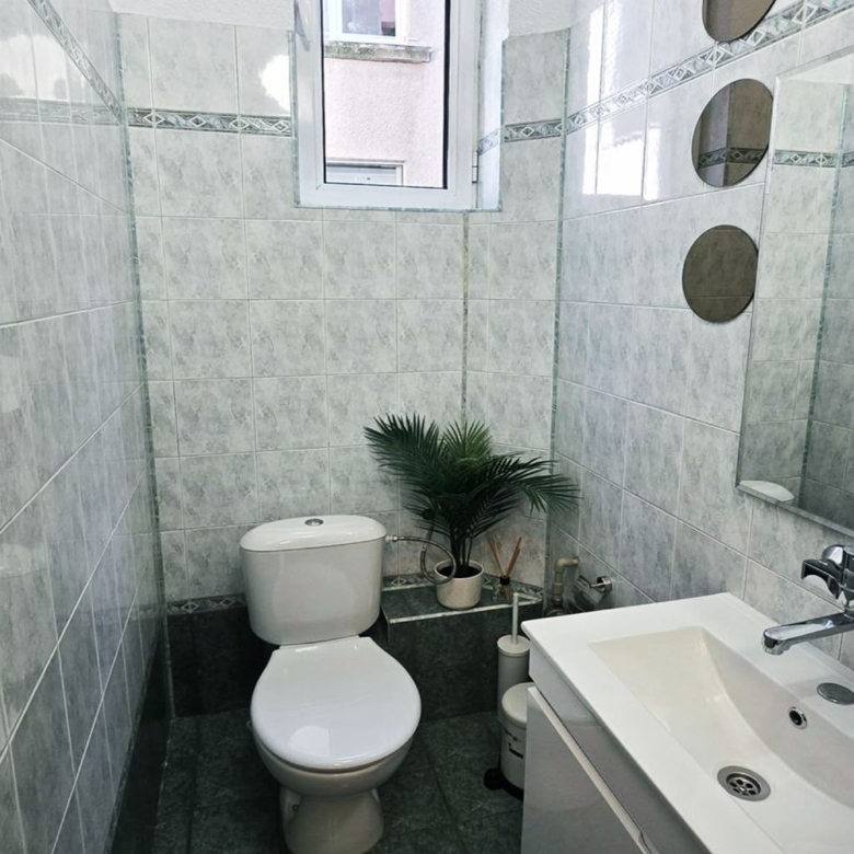 ОФИС 130 М² НА ЦЕНТРАЛНА УЛИЦАТА - 0