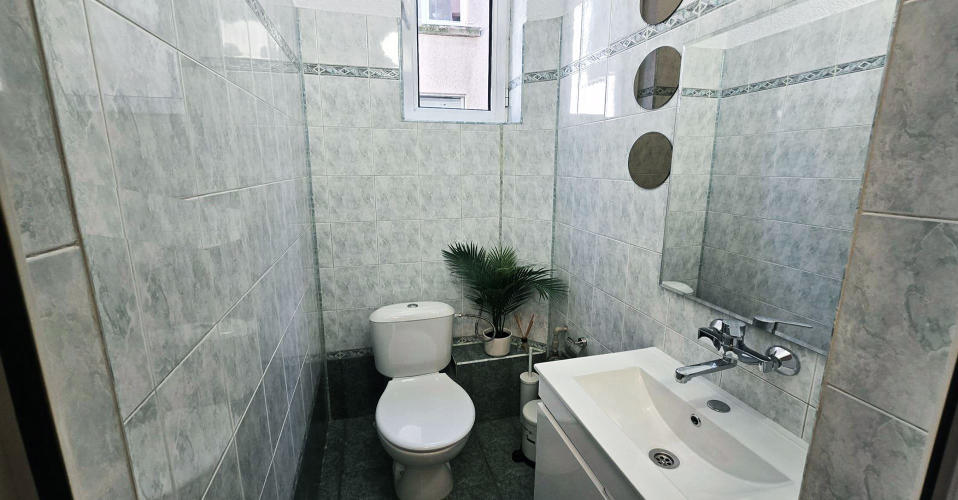 ОФИС 130 М² НА ЦЕНТРАЛНА УЛИЦАТА - 0