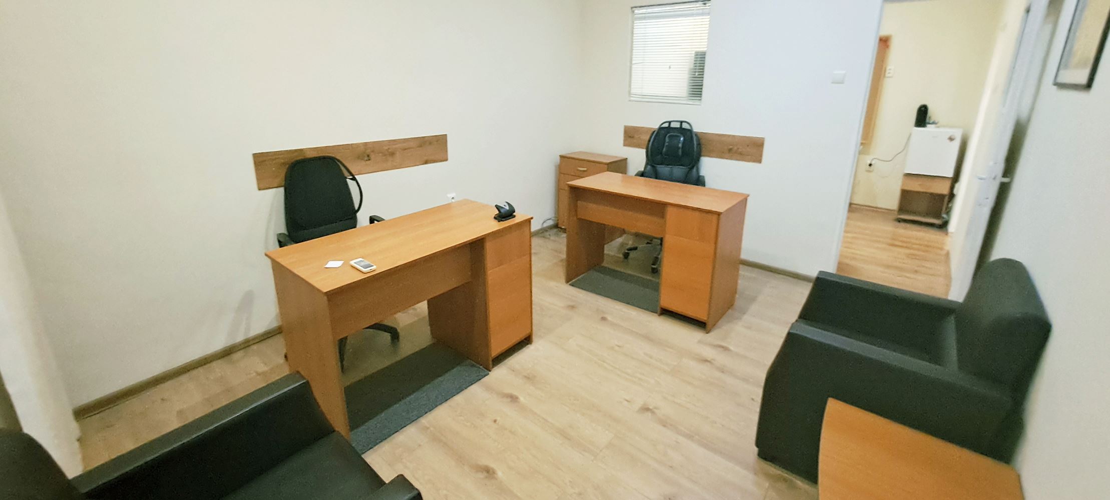 ОФИС СЪС ЧЖП 50 М² И ВИТРИНА КЪМ УЛИЦА. - 0