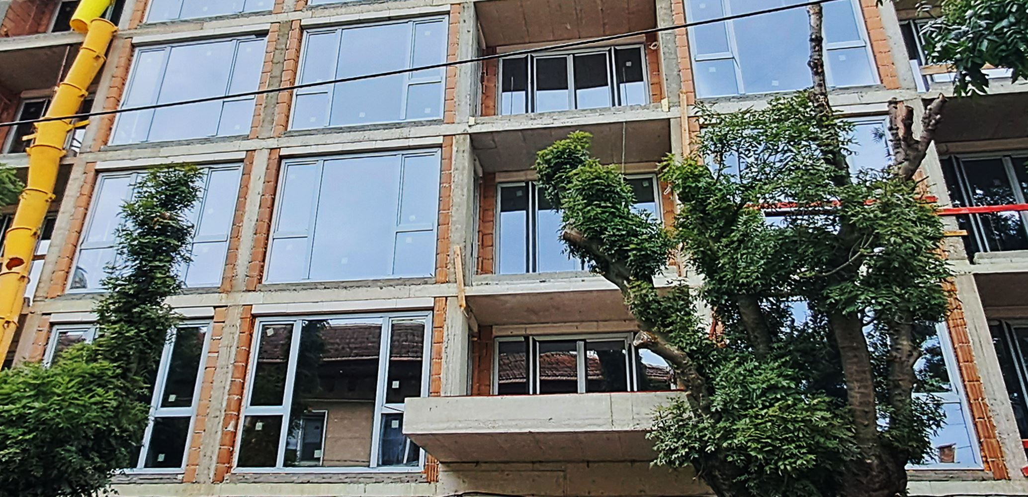 3-СТАЕН АПАРТАМЕНТ 117 М² ДО МЕТРОСТАНЦИЯ ОПЪЛЧЕНСКА - 0