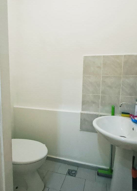ОФИС СЪС ЧЖП 50 М² И ВИТРИНА КЪМ УЛИЦА. - 0