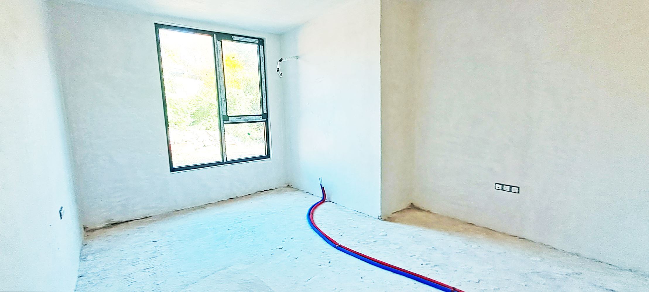 3-СТАЕН АПАРТАМЕНТ СЪС 92 М² СЪС СОБСТВЕН ДВОР В КВ. 76 М², ОВЧА КУПЕЛ - 0