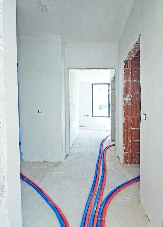 3-СТАЕН АПАРТАМЕНТ СЪС 92 М² СЪС СОБСТВЕН ДВОР В КВ. 76 М², ОВЧА КУПЕЛ - 0