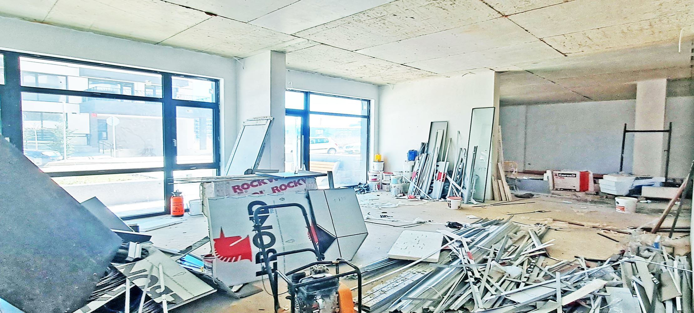 ПОМЕЩЕНИЕ 242 М² ДО МЕТРОСТАНЦИЯ БИЗНЕС ПАРК - 0
