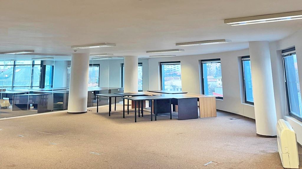 ОФИС 330 М² В КВ. ХАДЖИ ДИМИТЪР - 0