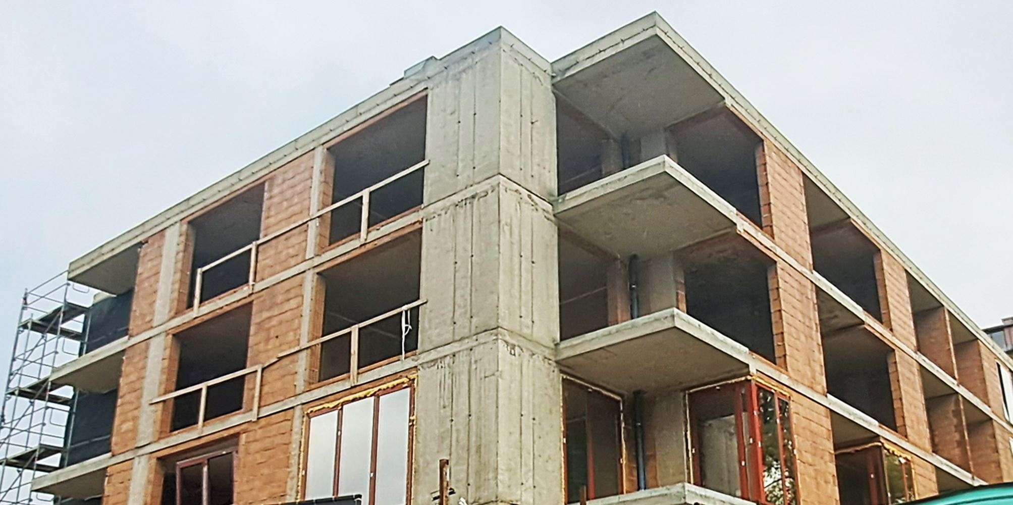 3-СТАЕН АПАРТАМЕНТ 102 М² СЪС СОБСТВЕН ДВОР В МАНАСТИРСКИ ЛИВАДИ ИЗТОК - 0