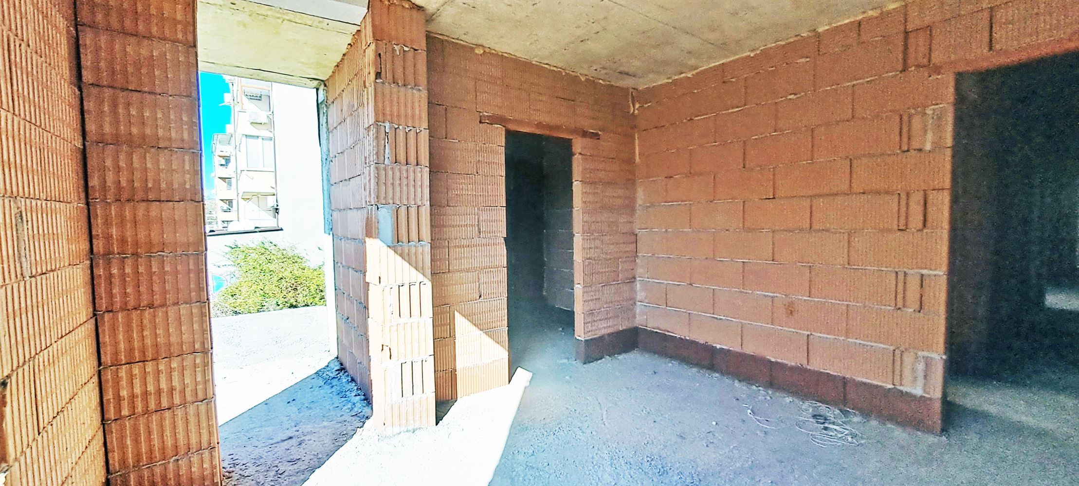 4-СТАЕН АПАРТАМЕНТ 133 М2 ДО МЕТРОСТАНЦИЯ МИЗИЯ - 0