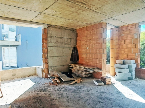 4-СТАЕН АПАРТАМЕНТ 133 М2 ДО МЕТРОСТАНЦИЯ МИЗИЯ - 0