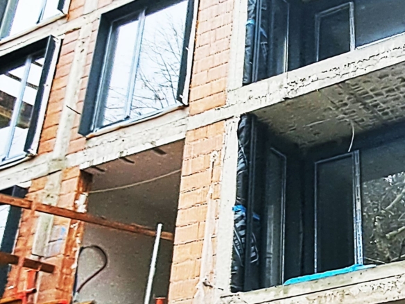 3-СТАЕН АПАРТАМЕНТ 130 М² СОБСТВЕН ДВОР 110 М² В КВ. ПАВЛОВО - 0