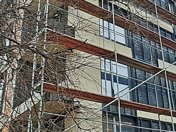 3-СТАЕН АПАРТАМЕНТ 120 М² СОБСТВЕН ДВОР 160 М² В КВ. ПАВЛОВО - 0