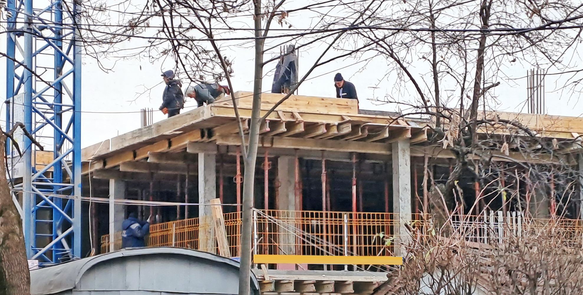 3-СТАЕН АПАРТАМЕНТ 109 М² ДО МЕТРОСТАНЦИЯ КРАСНО СЕЛО - 0