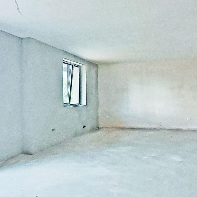 3-СТАЕН АПАРТАМЕНТ 139 М2 БЛИЗО ДО МЕТРОСТАНЦИЯ КРАСНО СЕЛО - 0