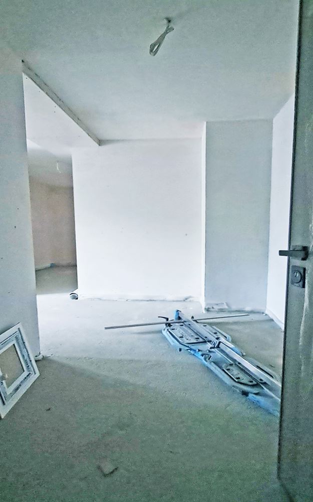 3-СТАЕН АПАРТАМЕНТ 139 М2 БЛИЗО ДО МЕТРОСТАНЦИЯ КРАСНО СЕЛО - 0