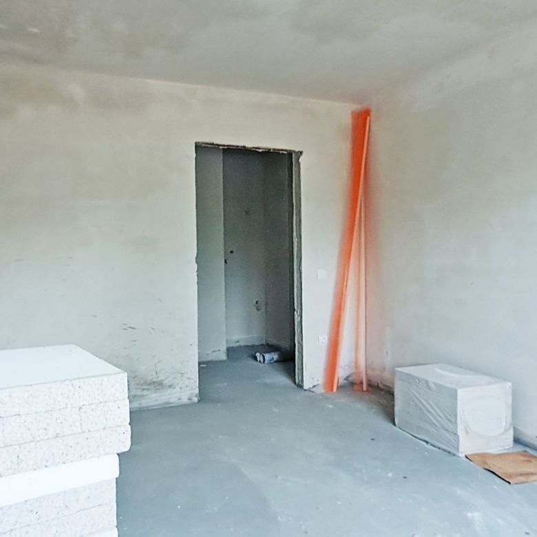 3-СТАЕН АПАРТАМЕНТ 139 М2 БЛИЗО ДО МЕТРОСТАНЦИЯ КРАСНО СЕЛО - 0