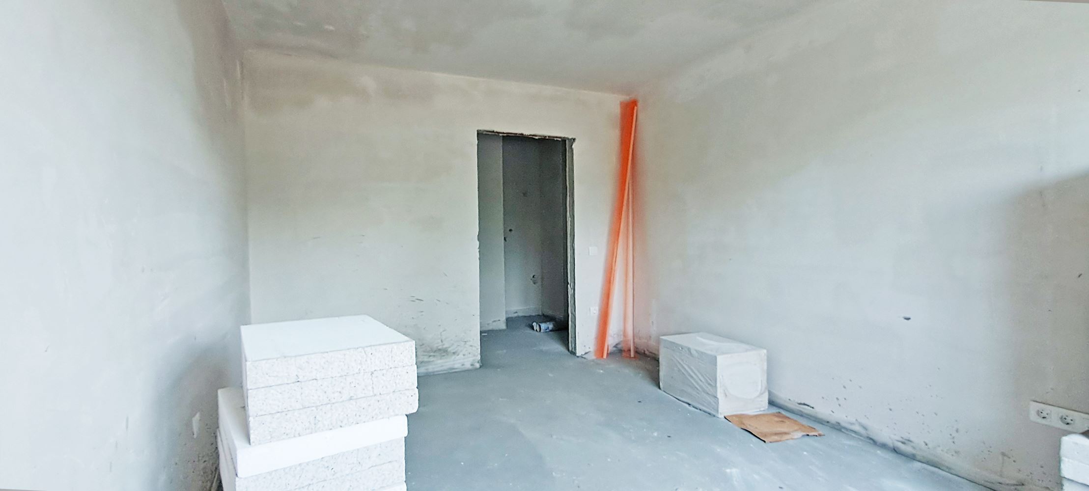 3-СТАЕН АПАРТАМЕНТ 139 М2 БЛИЗО ДО МЕТРОСТАНЦИЯ КРАСНО СЕЛО - 0