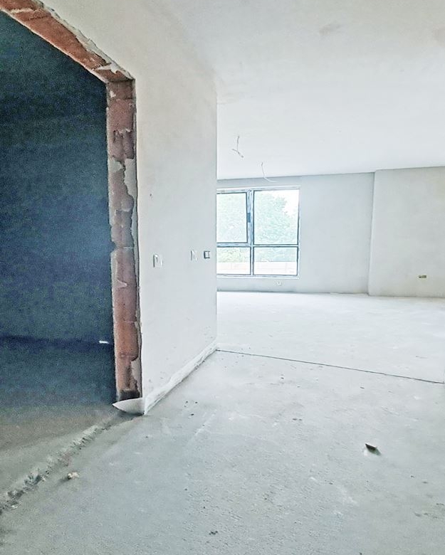 3-СТАЕН АПАРТАМЕНТ 139 М2 БЛИЗО ДО МЕТРОСТАНЦИЯ КРАСНО СЕЛО - 0