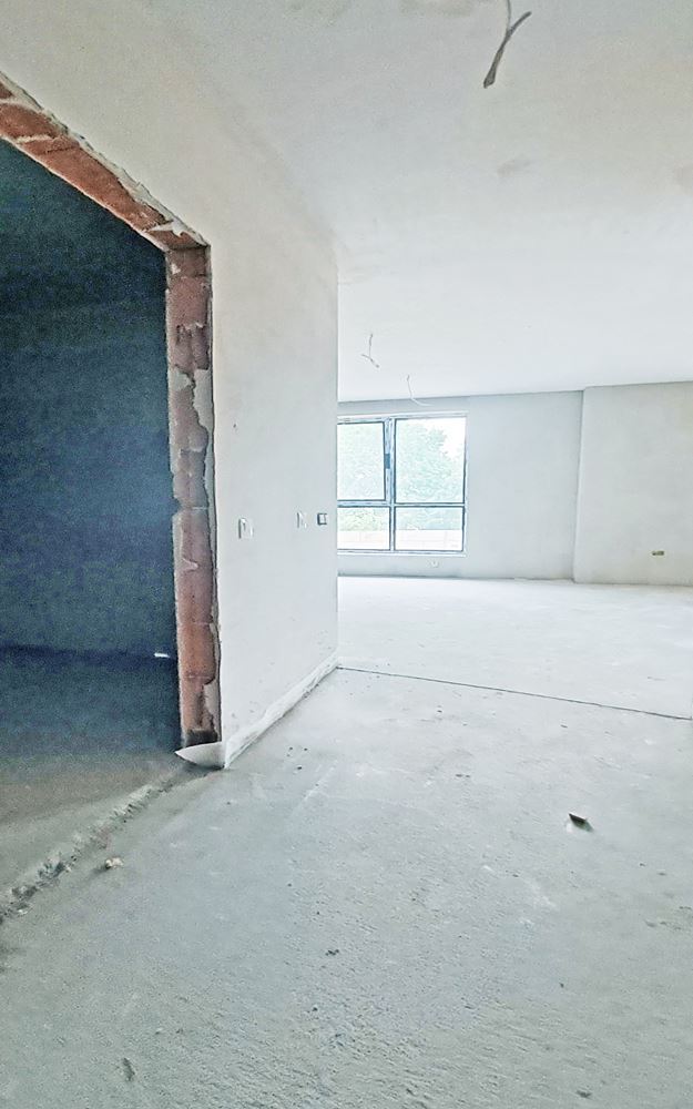 3-СТАЕН АПАРТАМЕНТ 139 М2 БЛИЗО ДО МЕТРОСТАНЦИЯ КРАСНО СЕЛО - 0